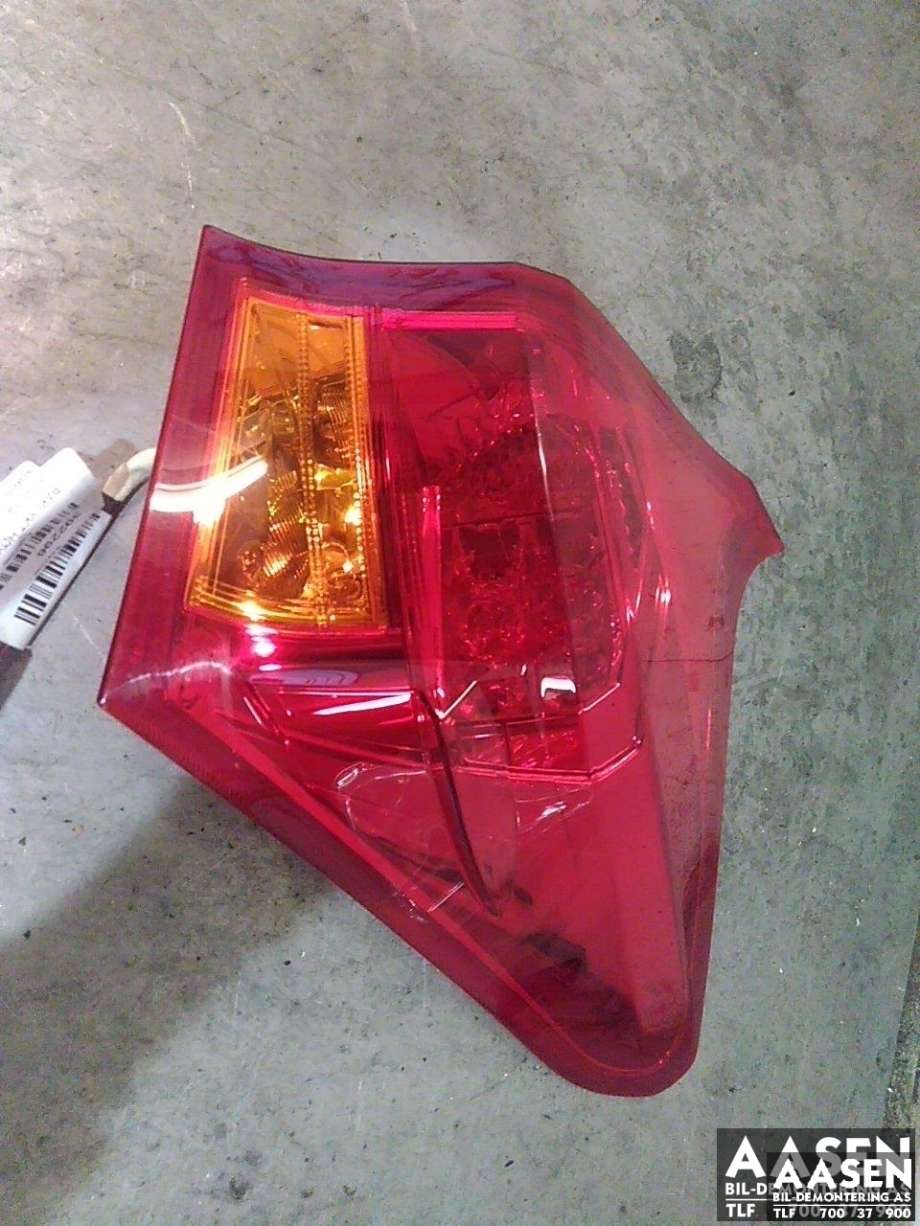 Baklykt høyre ytre til Toyota Auris 2013-2015 (Type II, Fase 1) (81551-02730|)
