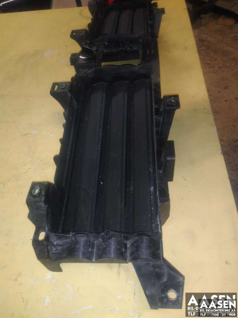 Frontplate nedre til NIO ES8 2021-->>