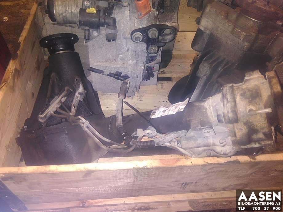 Kardang klokke foran til Isuzu D-Max 2007-2012 (Type I)  