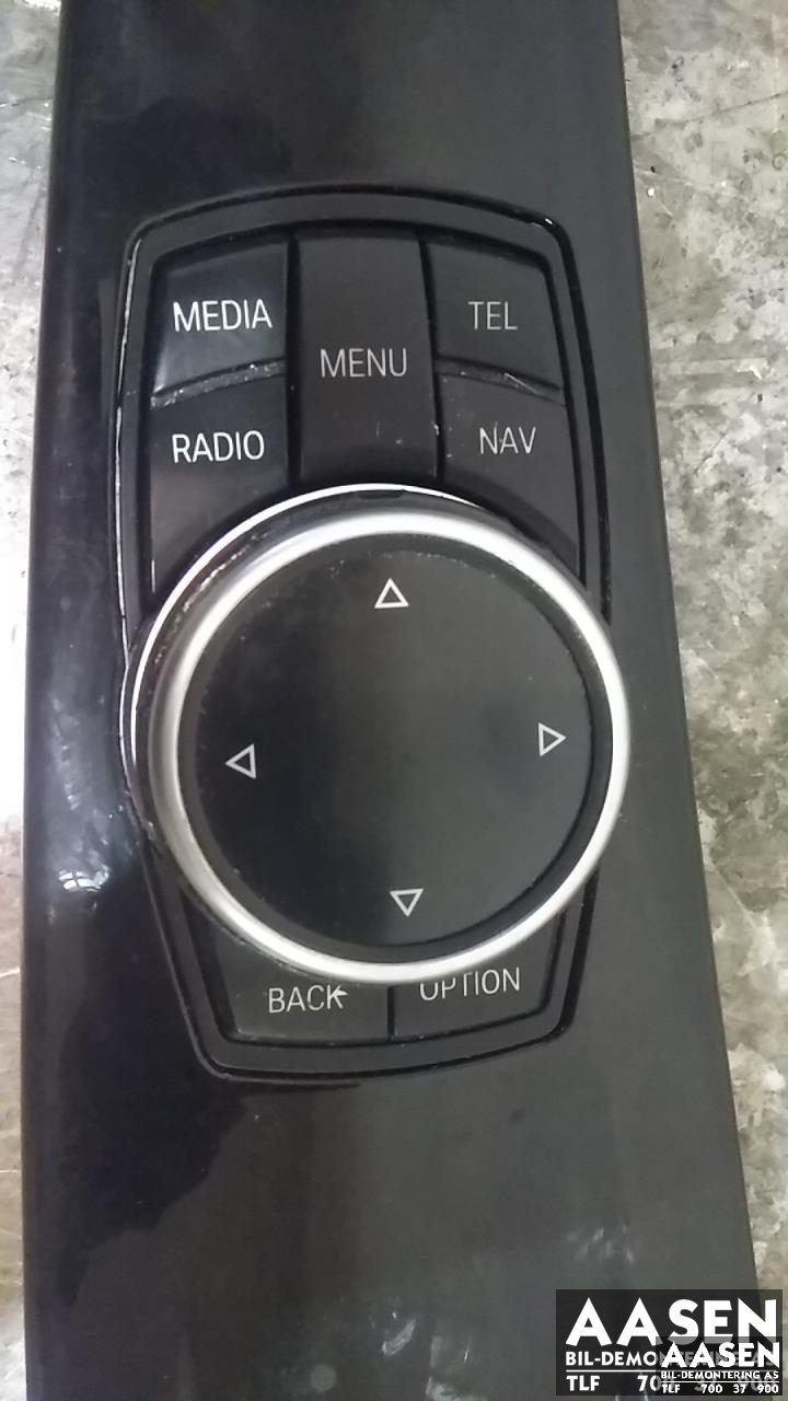 Bilstereo betjeningspanel til BMW 3-Serie 2012-2018 (F30/F31/F34) (F30/F31/F34) (65 82 9 350 723|)