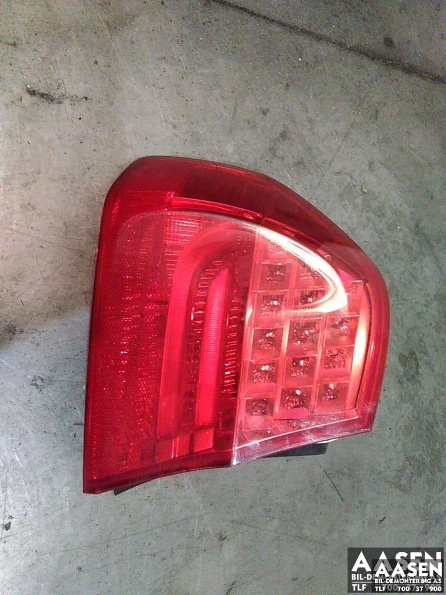 Baklykt venstre ytre til BMW 3-Serie, 2005-2011 (E90/E91/E92/E93) (E90/E91/E92/E93) (63 21 4 871 731)