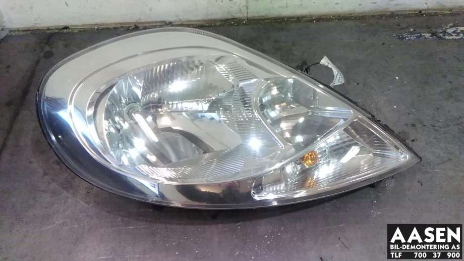 Frontlykt høyre halogen til Opel Vivaro A 2006-2014 (VALEO|93857663|93859830|)