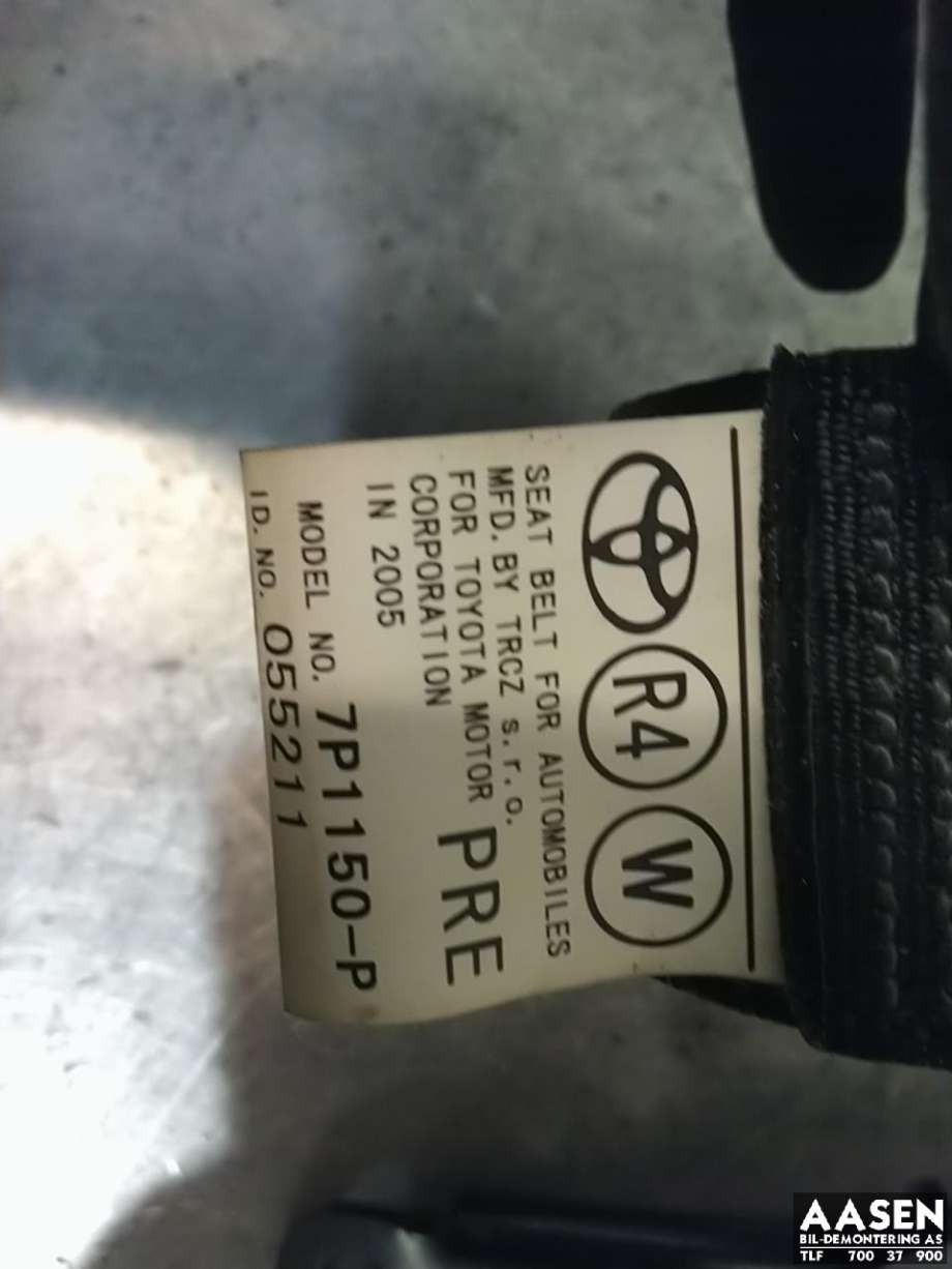 Sikkerhetsbelte foran høyre til Toyota Verso 2004-2009 (Type II) (732100F030C0|)