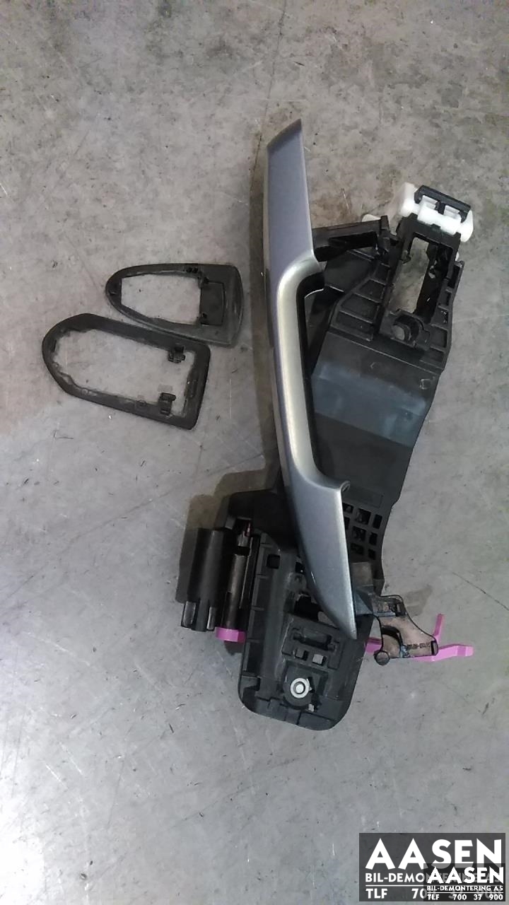 Dørhåndtak utv høyre bak til Toyota RAV4, 2019-->> (Type V)  (6921142080B0)