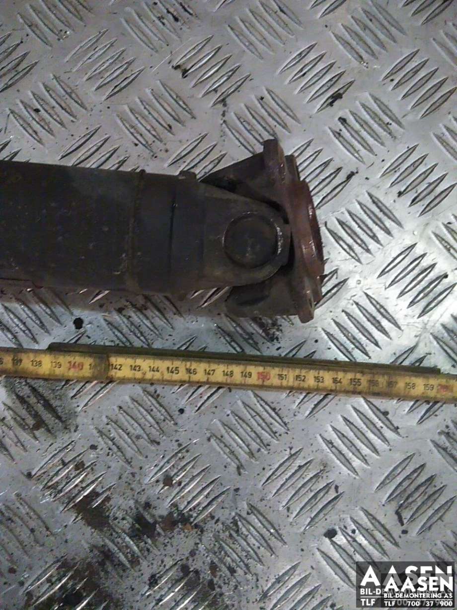 Mellomaksel til BMW 3-Serie 2005-2011 (E90/E91/E92/E93) (E90/E91/E92/E93) (26 10 7 572 907|)