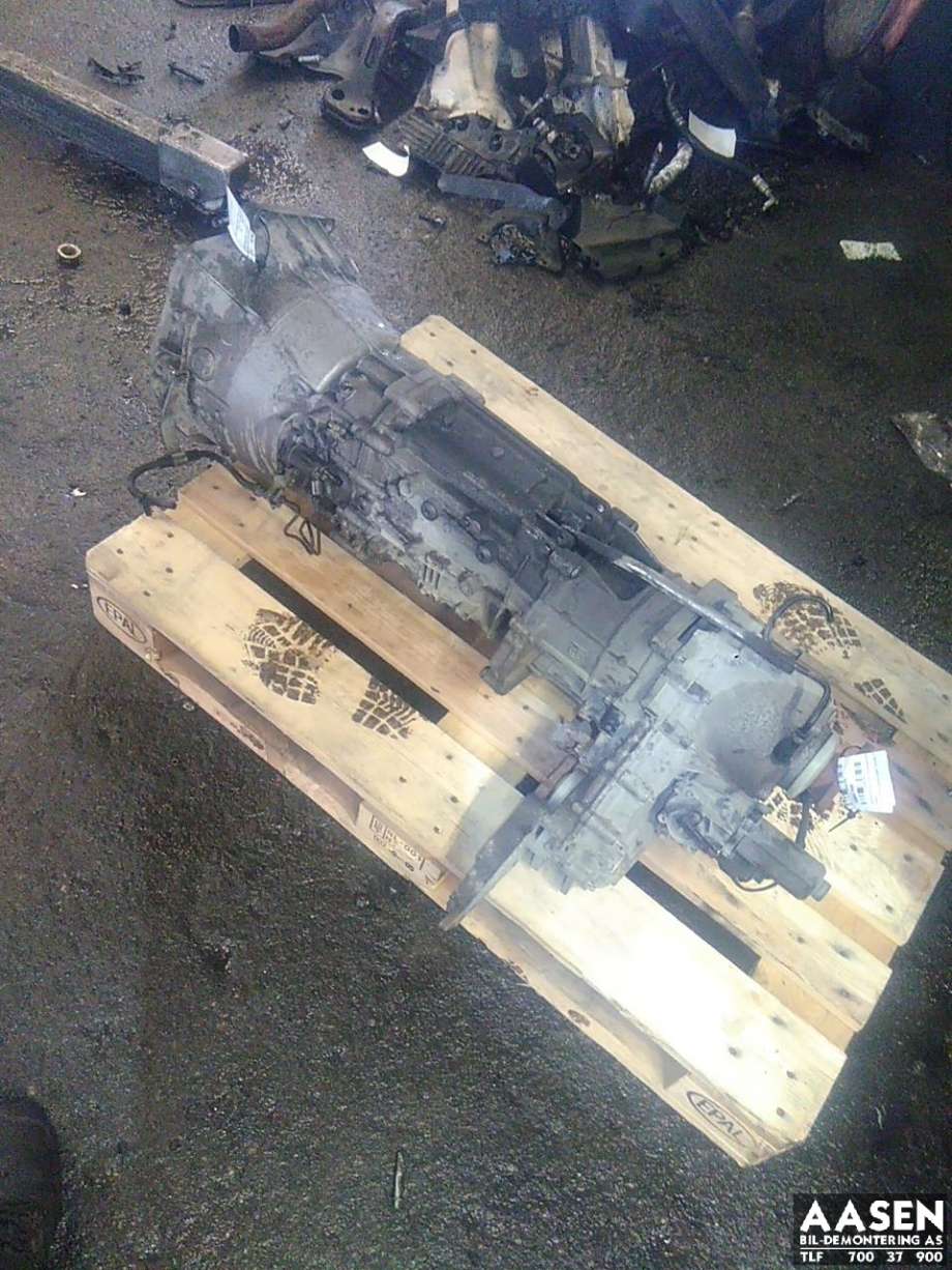 Girkasse 4WD hovedkasse til BMW X3 2003-2006 (Fase 1) (E83) (E83) (23 00 3 439 814|GS6X37DZ - THRJ|)