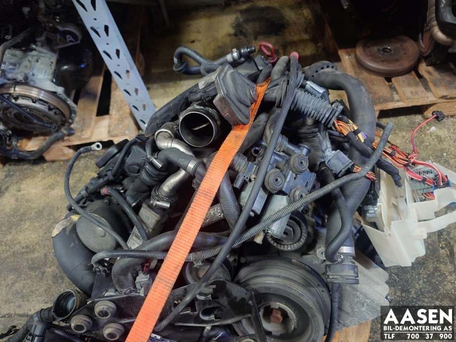 Motor diesel til BMW X3 2003-2006 (Fase 1) (E83) (E83) (204D4|11 00 0 441 266|11 00 0 441 267|)