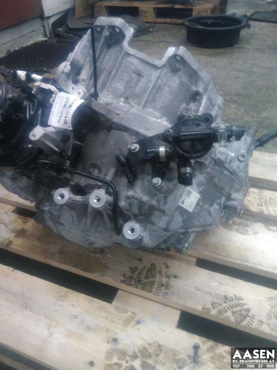 Girkasse hybrid til Volvo V60 / V60 CC 2018-->> (Type II)  (36010490|)