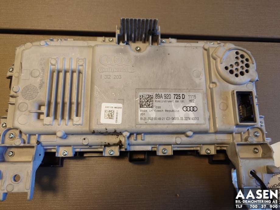 Instrumentpanel til Audi Q4 e-tron 2021-->>  (89A 920 725 D|)