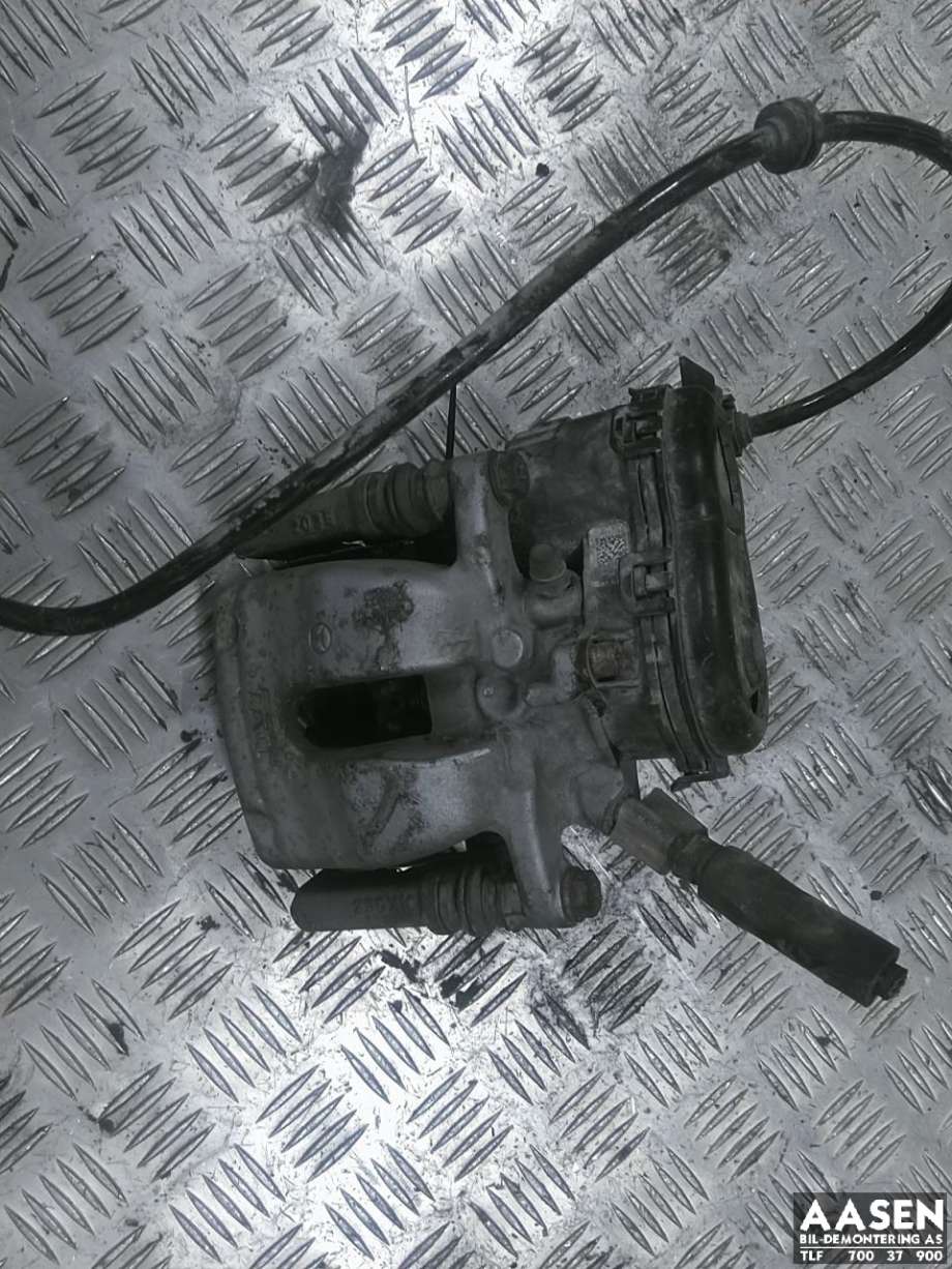 Bremsecaliper venstre bak, elektrisk til Mercedes B-Klasse, electric drive 2014-2018 (W242) (W242) (A 000 423 23 81|)