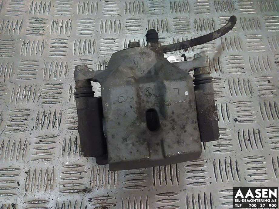 Bremsecaliper venstre foran til Toyota Prius 2016-2023 (Type IV) (combi) (combi) (4775047060|)