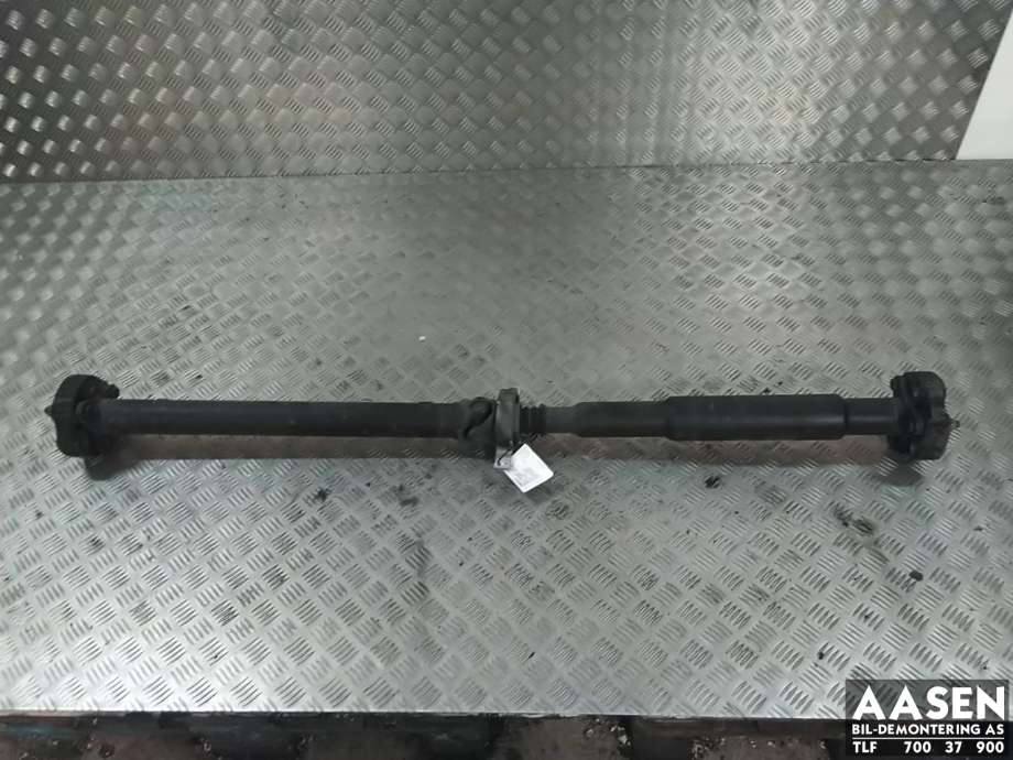 Mellomaksel bakre til BMW 3-Serie, 2005-2011 (E90/E91/E92/E93) (E90/E91/E92/E93) (26 10 7 614 434)