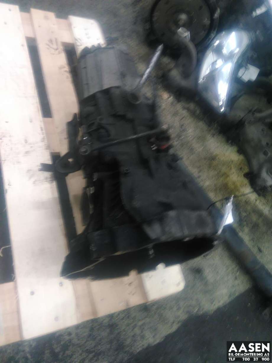 Girkasse manuell 6-trinn til Audi A6 2005-2008 (Type III, Fase 1) (C6) (C6) (01X 300 044 H|01X 300 044 HX|)