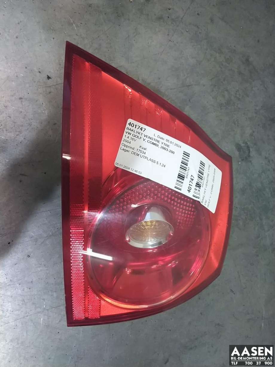 Baklykt venstre ytre til VW Golf V, Combi, 2003-2008  (1K6 945 095 AA)