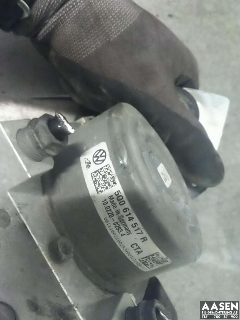 ABS sentral til Audi A3 2012-2016 (Type III, Fase 1)  (5Q0 614 517 T|5Q0907379S|5Q0614517R)
