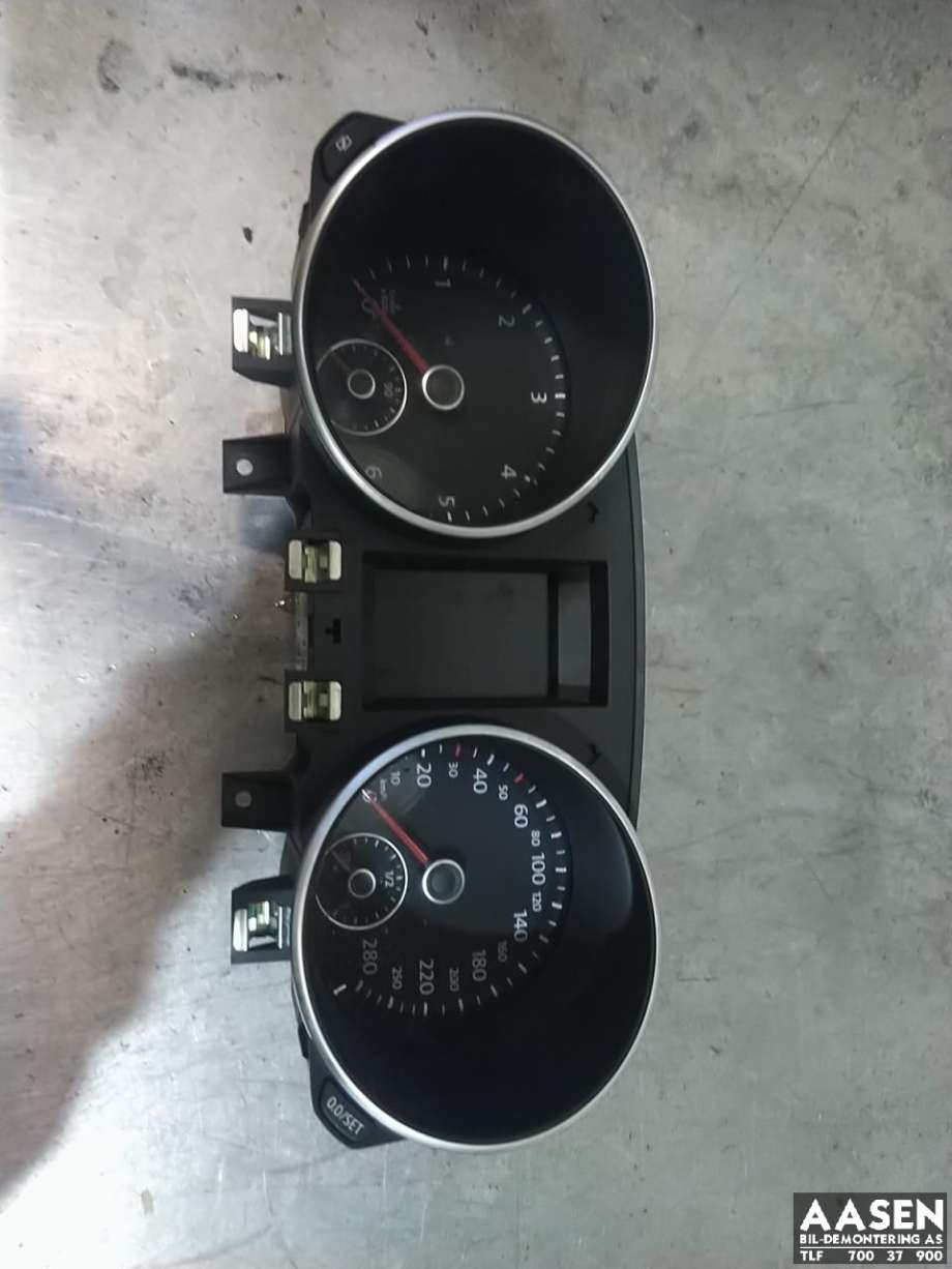 Instrumentpanel til VW Golf VI, 2008-2012  (5K6 920 870 E)