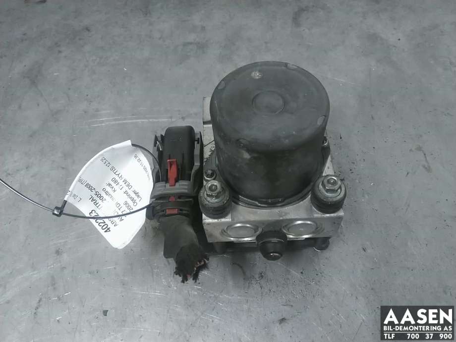 ABS sentral til Audi A6 2005-2008 (Type III, Fase 1) (C6) (C6) (4F0 614 517 AC|)
