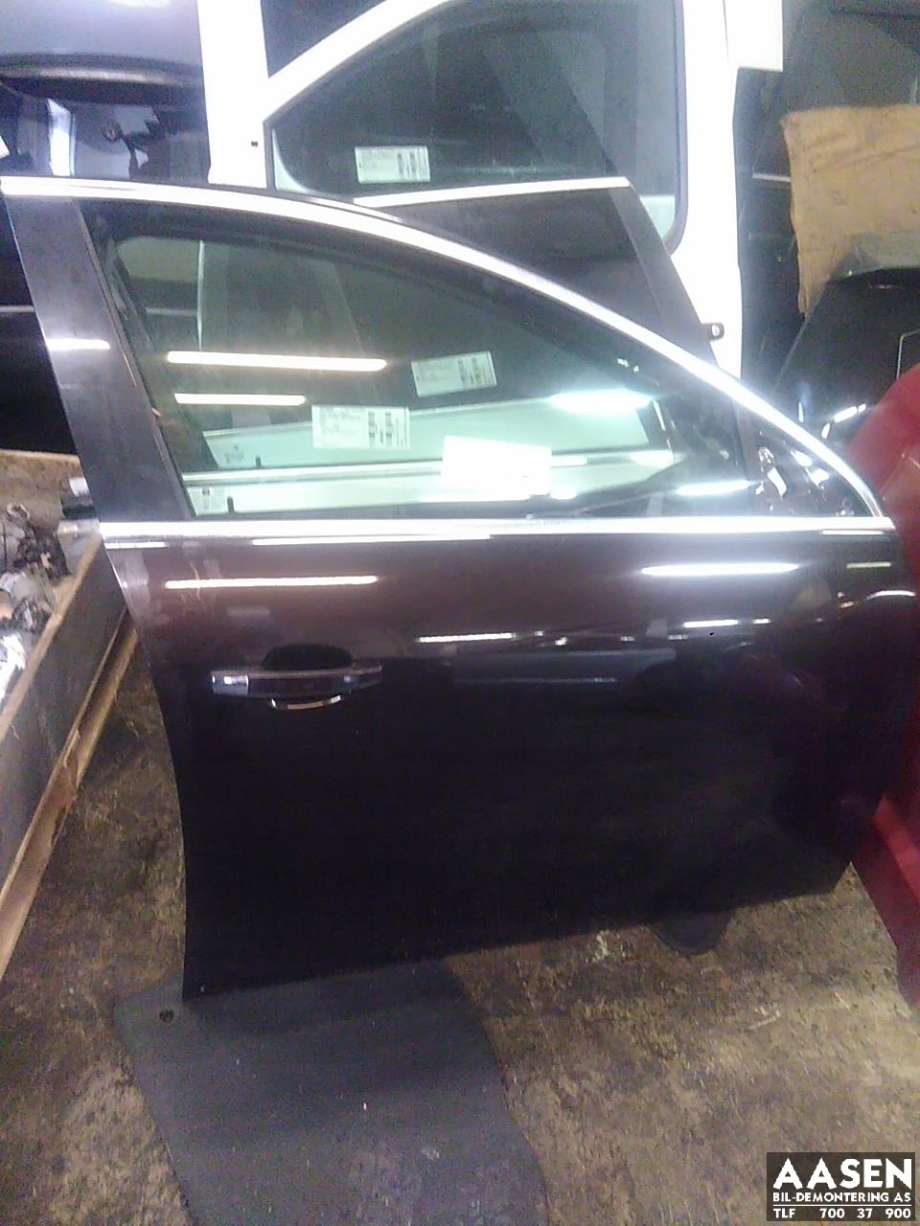 Dør høyre foran til Opel Insignia A, 2009-2014  