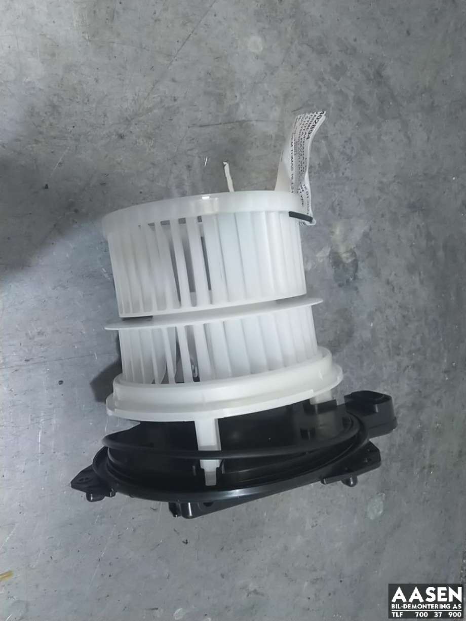 Varmeapparat motor til Toyota RAV4, 2019-->> (Type V)  (8710378040)