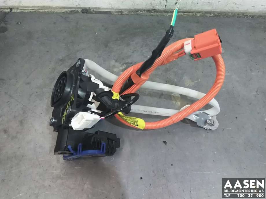 Batterilader inntak/luke til Toyota RAV4, 2019-->> (Type V)  (G908142051)