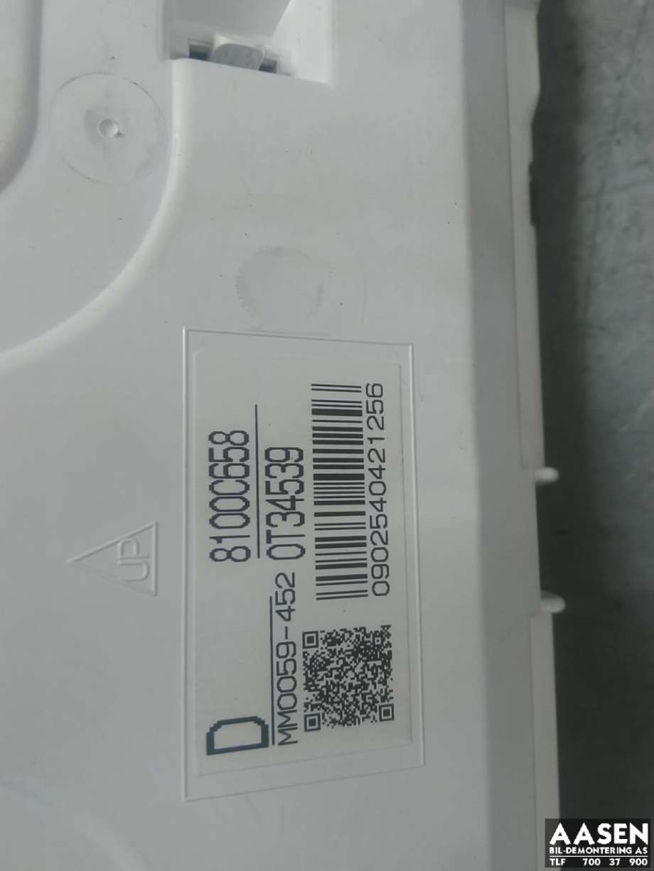 Instrumentpanel til Mitsubishi Outlander 2015-->> (Type III, Fase 2)  (8100C658|)
