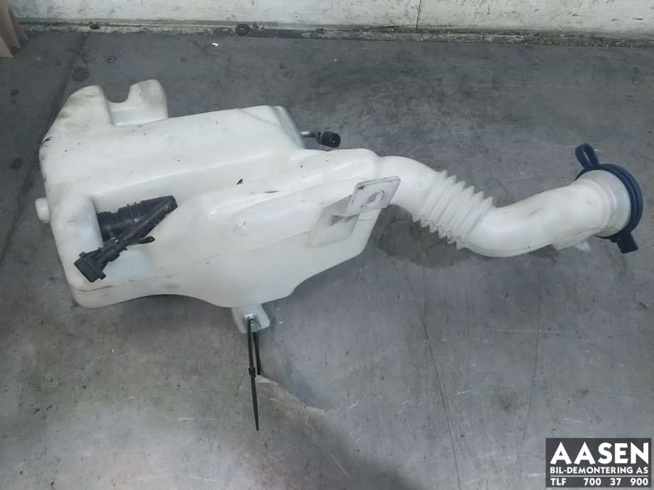 Spylertank foran til Mercedes SLK, 2011-2016 (Fase 1) (R172) (R172) (A 172 869 00 20)