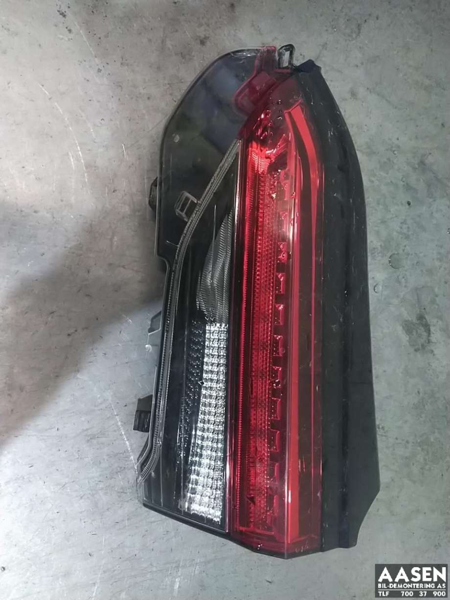 Baklykt høyre indre til Toyota RAV4 2019-->> (Type V)  (81580-42151|)