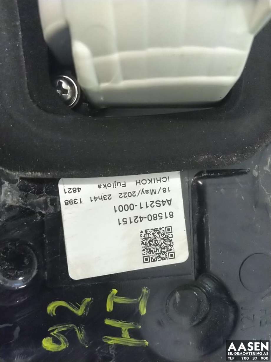 Baklykt høyre indre til Toyota RAV4 2019-->> (Type V)  (81580-42151|)