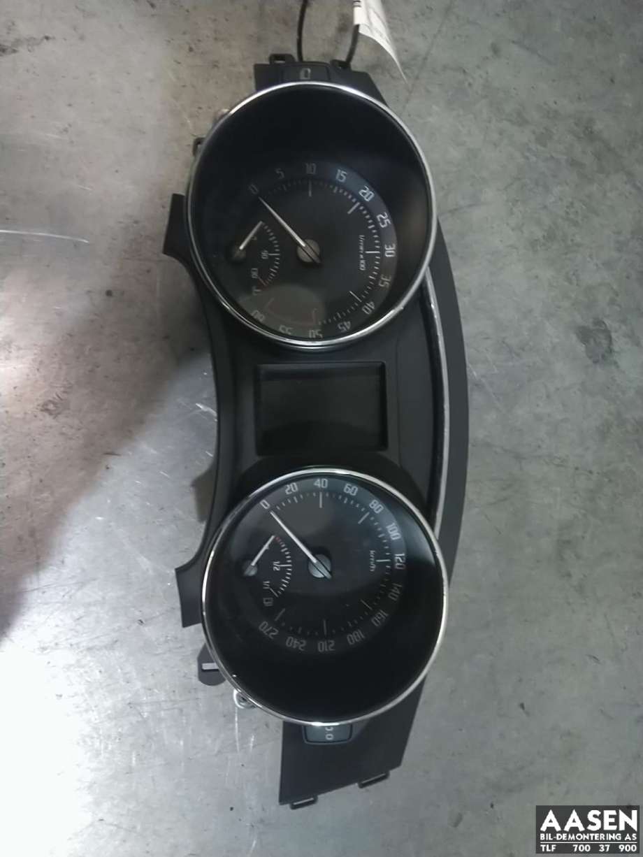 Instrumentpanel til Škoda Superb, 2008-2015 (Type II)  (3T1 920 841 K)