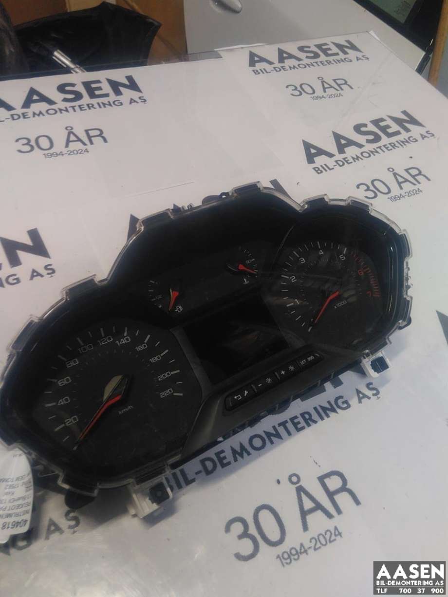 Instrumentpanel til Peugeot Partner 2019-->> (Type III) (98 311 016 80|)