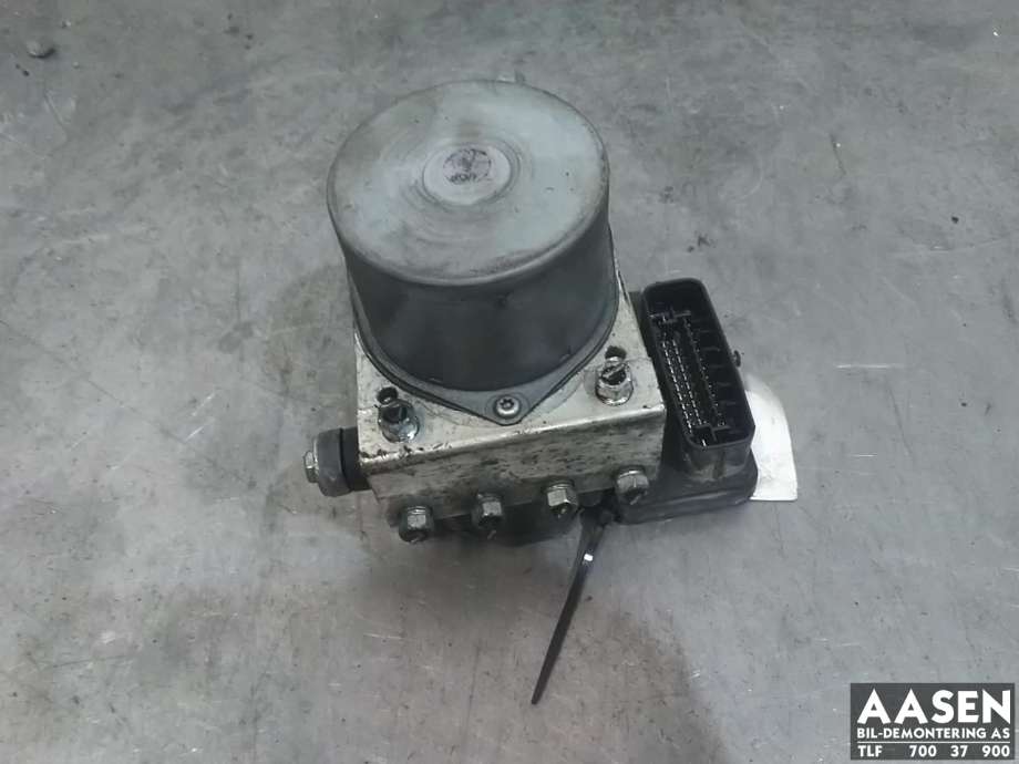 ABS sentral til Toyota RAV4, 2016-2019 (Type IV, Fase 2)  (ADVICS|44050-42C00)