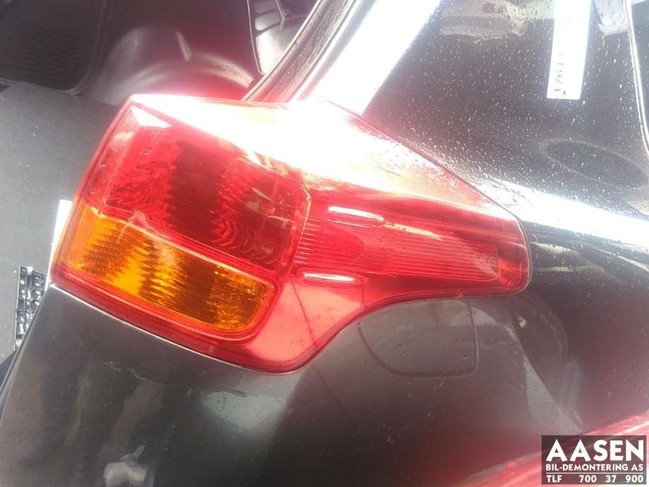 Baklykt høyre ytre til Toyota RAV4 2013-2015 (Type IV, Fase 1) (8155142170|8155142171|)