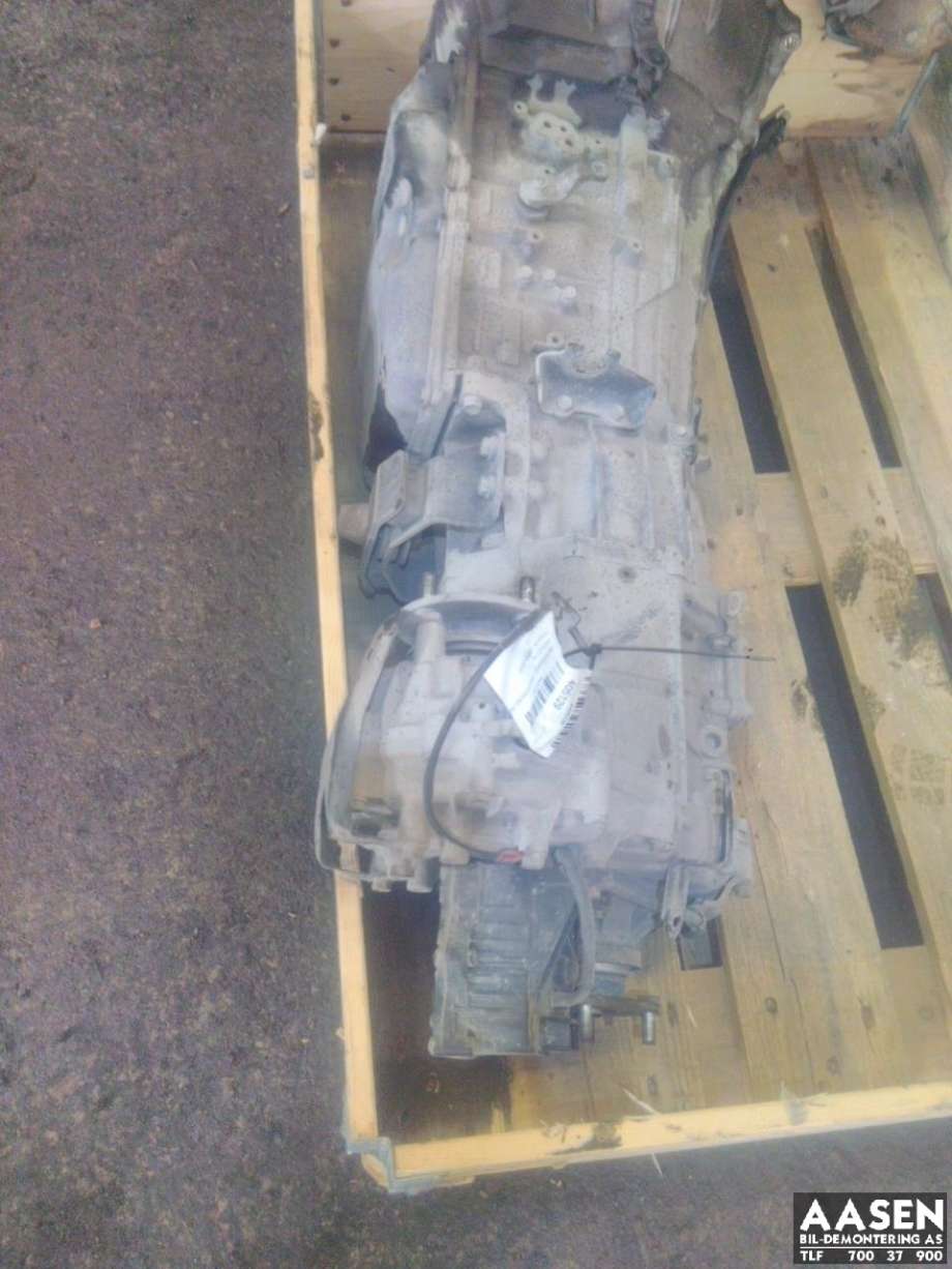 Girkasse 4WD fordelingskasse til Toyota Hilux, 2016-2020  (361000K400)