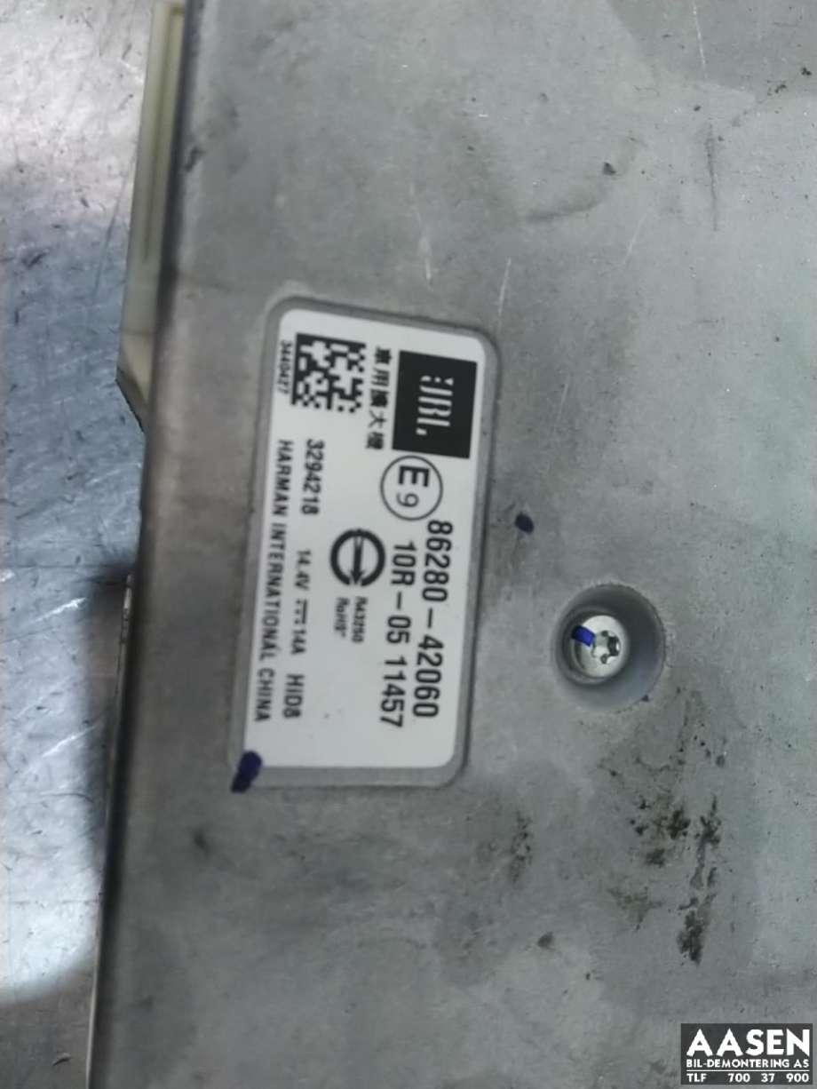 Bilstereo forsterker til Toyota RAV4 2019-->> (Type V)  (86280-42060|)