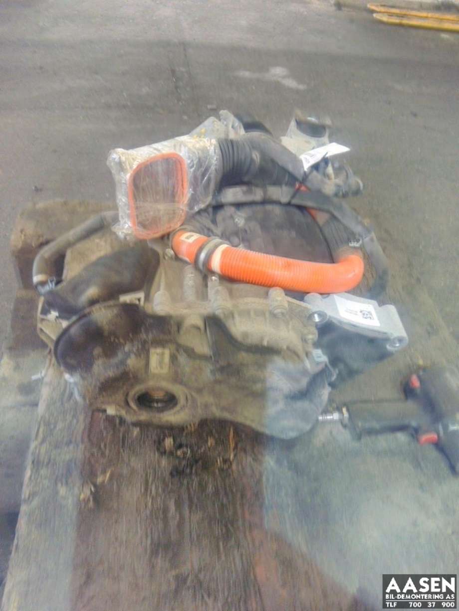 Motor hybrid bakaksel til Mini Countryman 2017-2023 (F60) (F60) (B38A15A,IA1P16A|12 35 4 A11 D13|)
