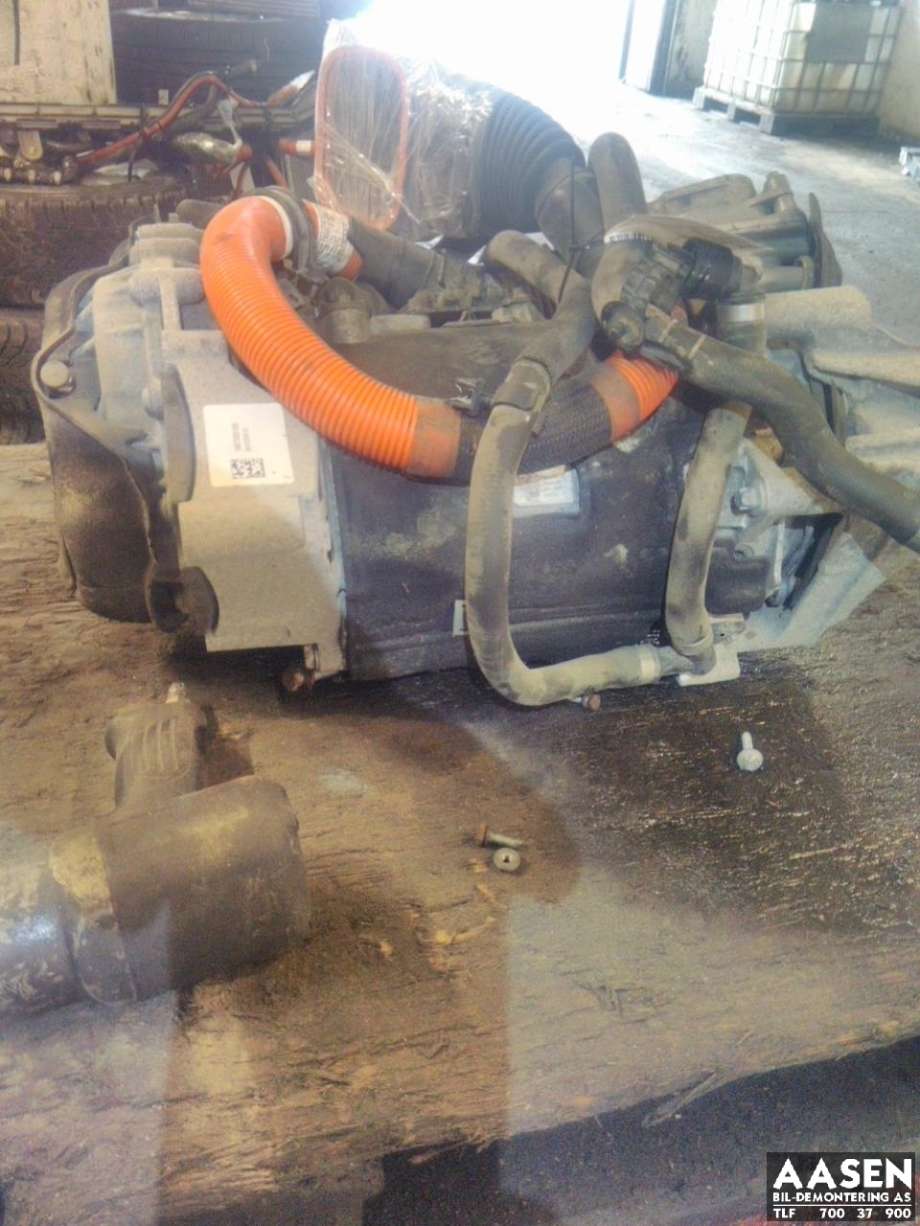 Motor hybrid bakaksel til Mini Countryman 2017-2023 (F60) (F60) (B38A15A,IA1P16A|12 35 4 A11 D13|)