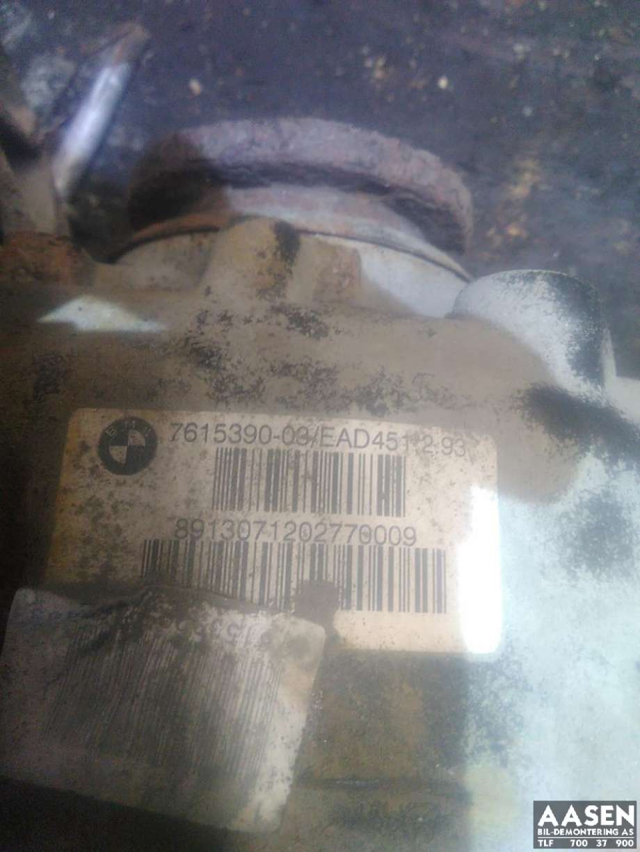 Kardang klokke bak til BMW X1 2009-2015 (E84) (E84) (33 10 7 615 390|)