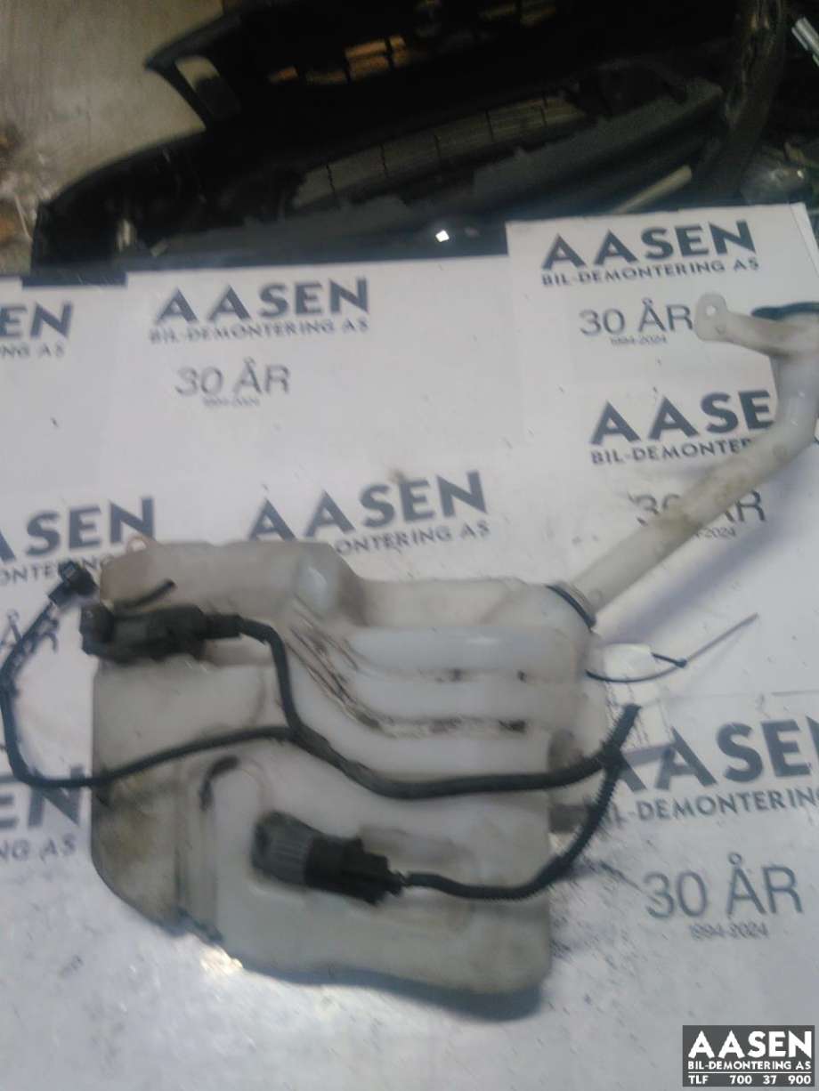 Spylertank foran til Nissan Qashqai 2010-2014 (Type I, Fase 2)  (28910JD900|)