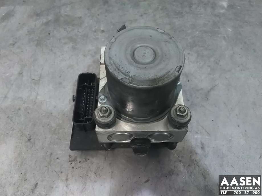 ABS sentral til Audi A6, 2005-2008 (Type III, Fase 1) (C6) (C6) (4F0 614 517 AC)