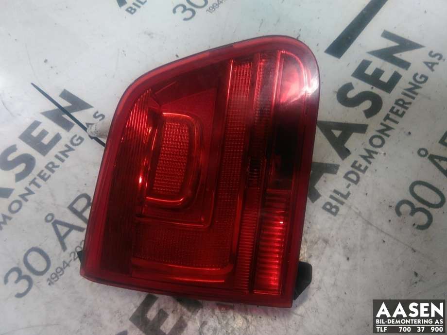 Baklykt venstre indre til VW Tiguan, 2011-2016 (Type I, Fase 2)  (5N0 945 093 G)