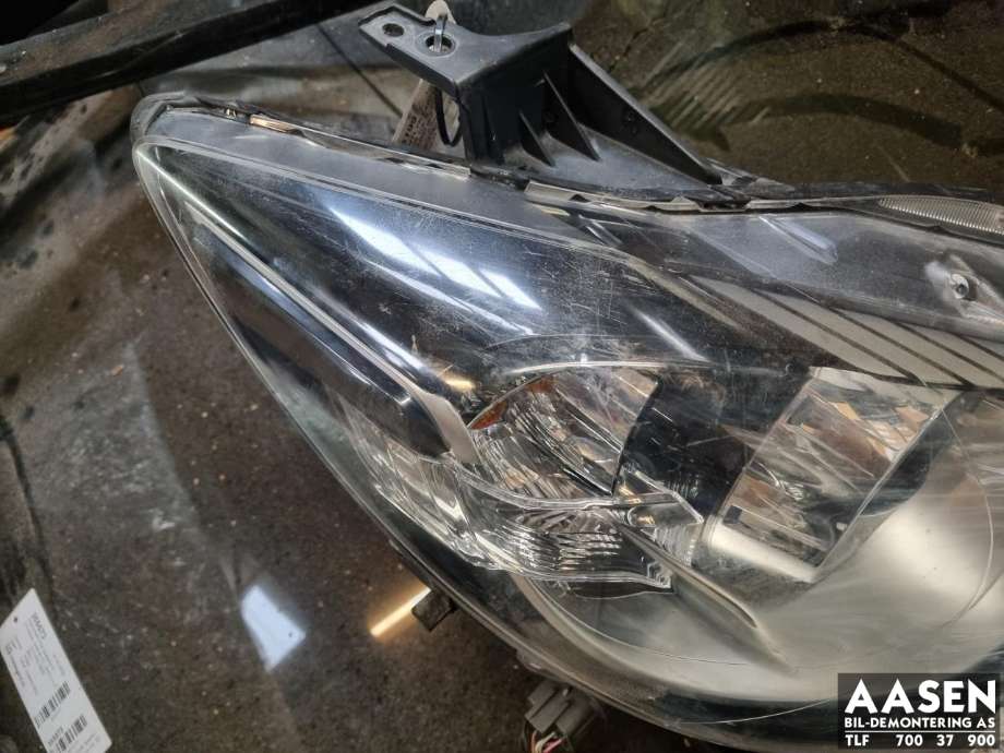 Frontlykt høyre halogen til Mazda CX-5 2012-2017 (Type I)  (KD53-51-031D|)