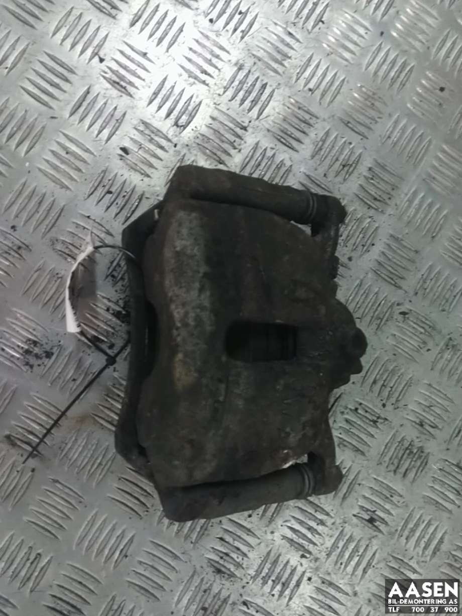 Bremsecaliper høyre foran til VW Caddy, 2015-2020 (Type III, Fase 3)  (8V0 615 124)