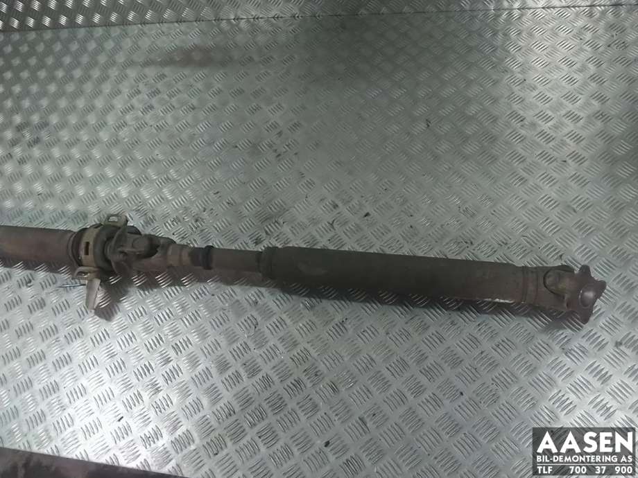 Mellomaksel bakre til Toyota Hilux 2006-2011  (371000K030|)