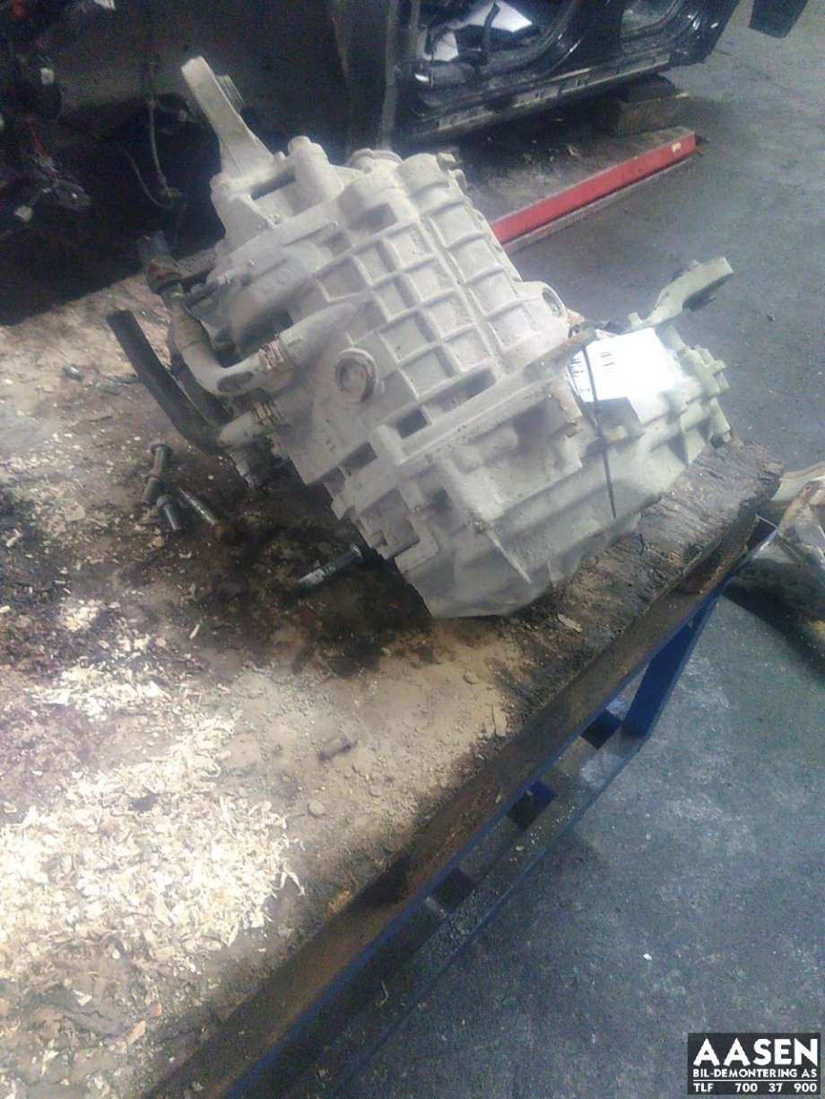 Motor hybrid bakaksel til Mitsubishi Outlander 2012-2015 (Type III, Fase 1) (9499D146|)