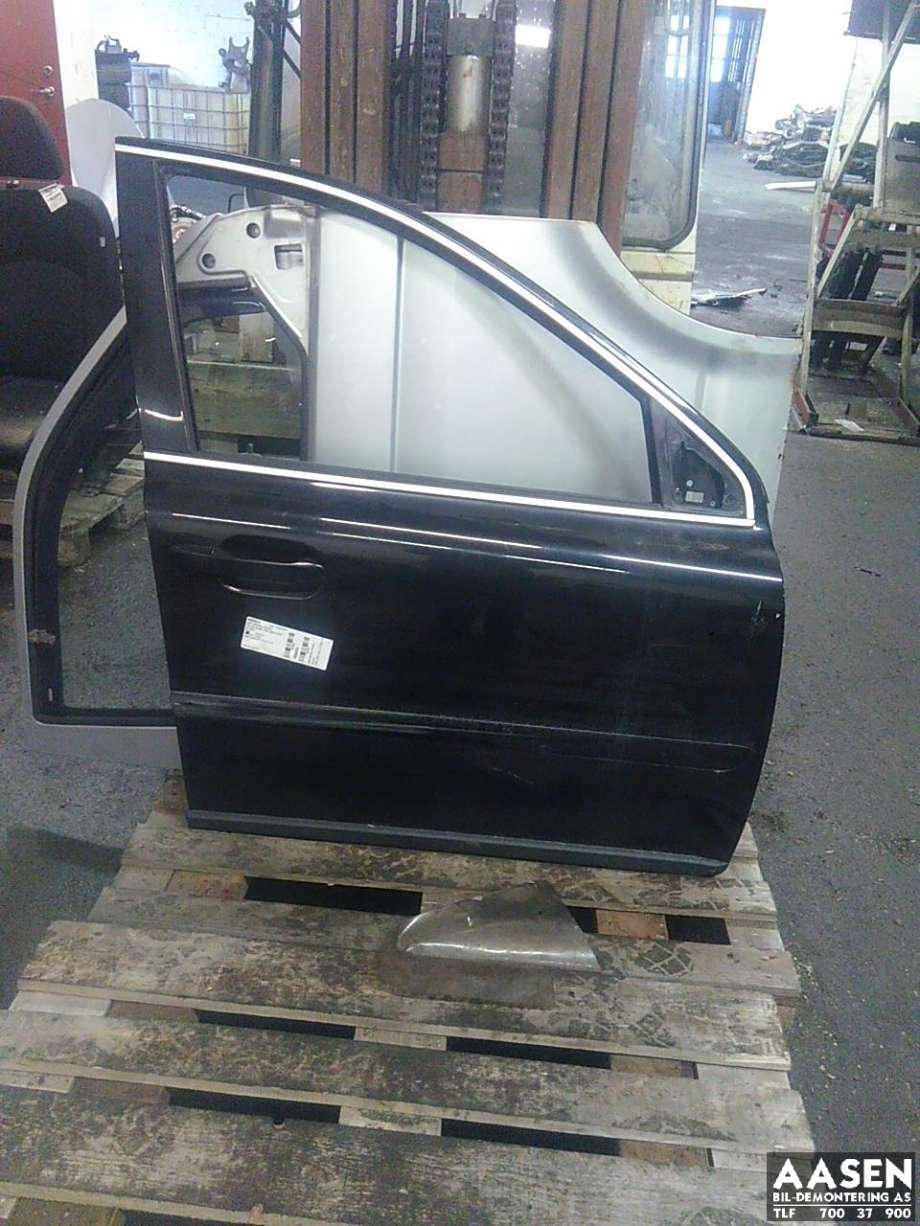 Dør høyre foran til Volvo XC90, 2007-2014 (Type I, Fase 2)  