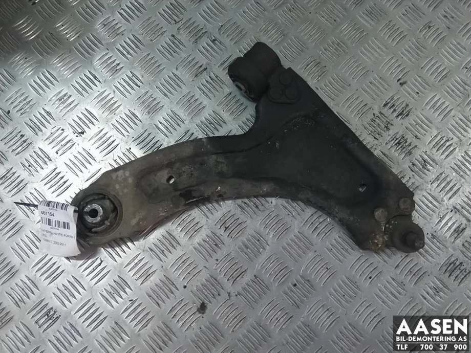 Bærebru høyre foran nedre til Opel Combo C, 2002-2011