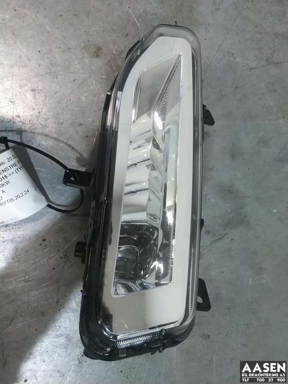 Tåkelykt venstre foran til Nissan Leaf, 2018-->> (Type II)  (VALEO|261555SE0A)