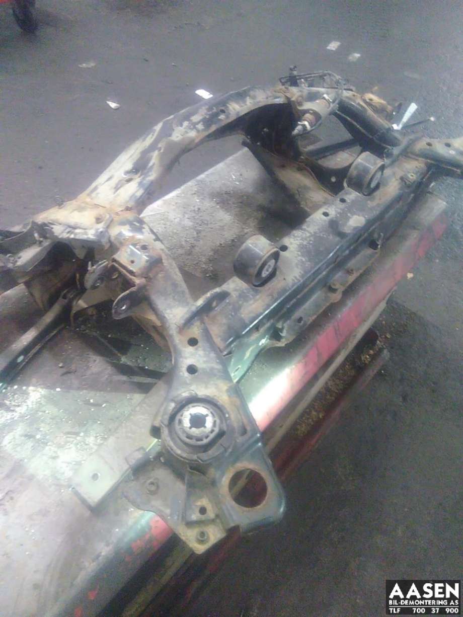 Travers bak til Volvo XC90 2015-2025 (Type II)  (31681543|)