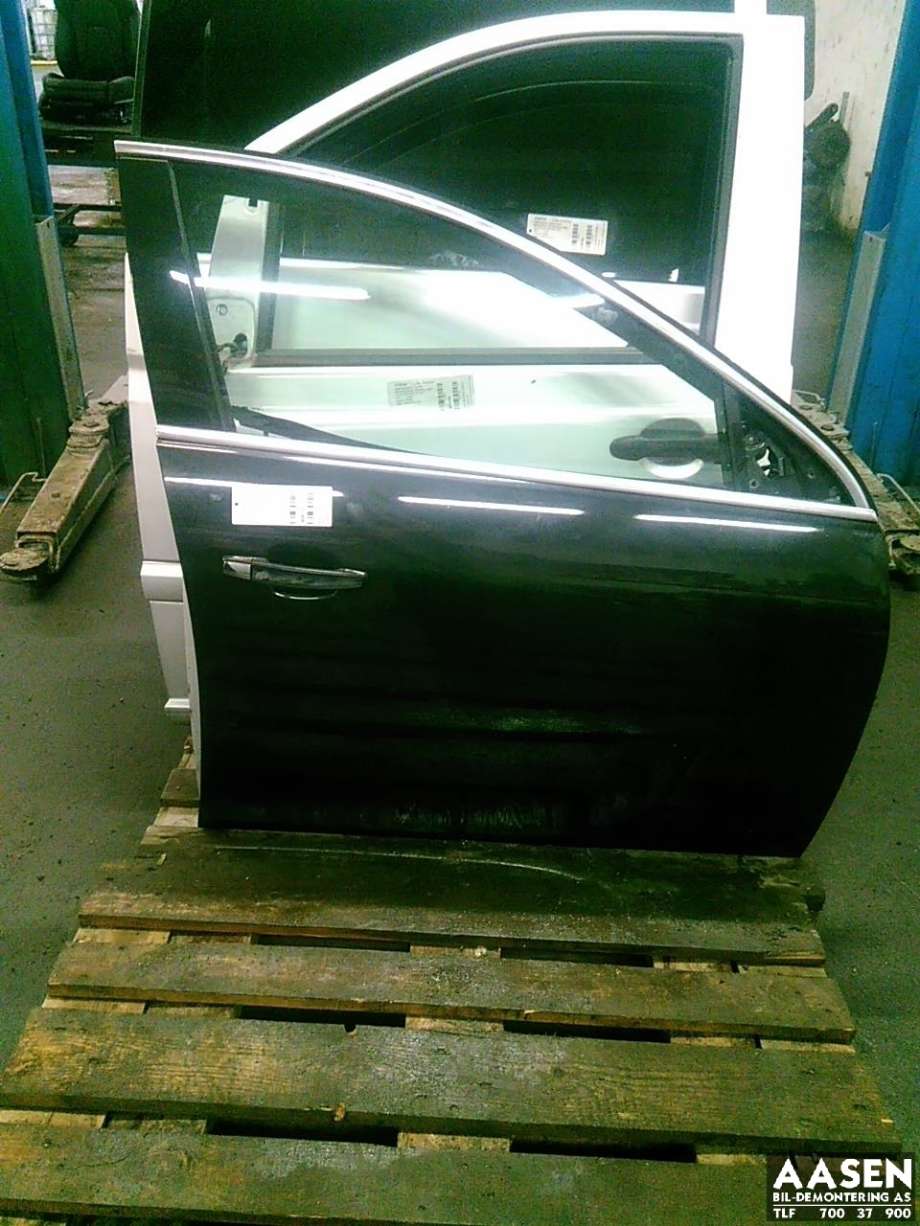 Dør høyre foran til Opel Insignia A, 2009-2014  