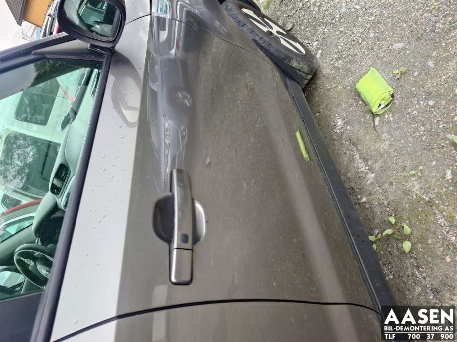 Dør høyre foran til Kia Soul, 2014-2019 (Type II)